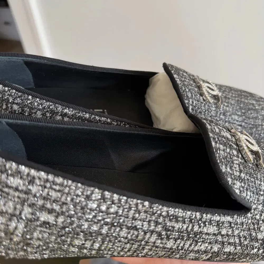 Chanel Fantasy Fabric Grosgrain Tweed CC Mocassin Loafers 39 Silver Black 9 NEW